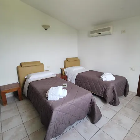 特拉德萨西农场酒店 * 马泰拉